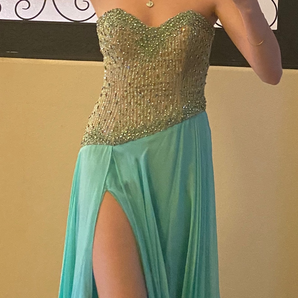 BREATHTAKING JOVANI Turquoise Beaded Gown!!